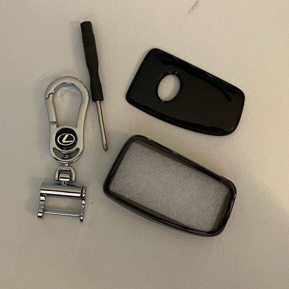 Lexus logo Key Fob Keychain in Silver with Logo & Fob Case Cover in Black NWT - Picture 4 of 4
